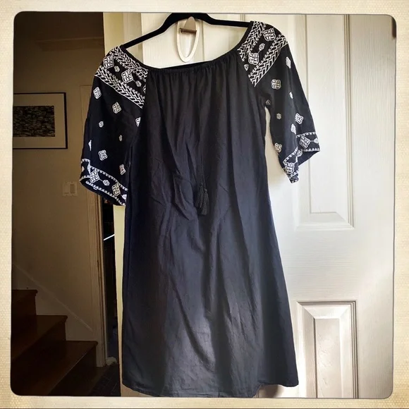 Black Cotton Embroidered Peasant Dress | Color: Black | Size: M | Tropicaliasf's Closet